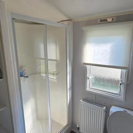 3 Bedroom Cayton Bay Sleeps 8 - Pool *