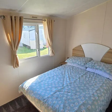 3 Bedroom Cayton Bay Sleeps 8 - Pool * 斯卡伯勒
